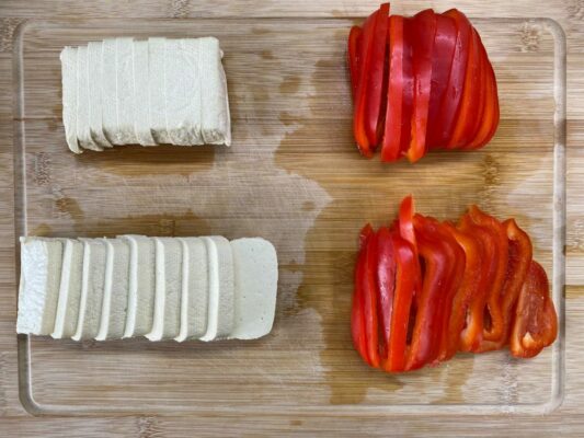 Nakrajane tofu a paprika