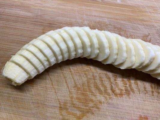 nakrajany banan