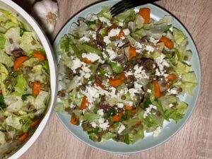salat z pecenej mrkvy