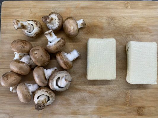 sampinony a tofu