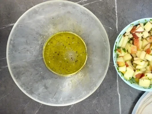 Pikantné hovädzie tacos s jablkovou salsou a polníčkom